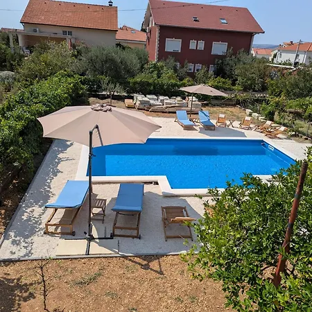 Διαμέρισμα Good Times With Heated Pool Kaštela